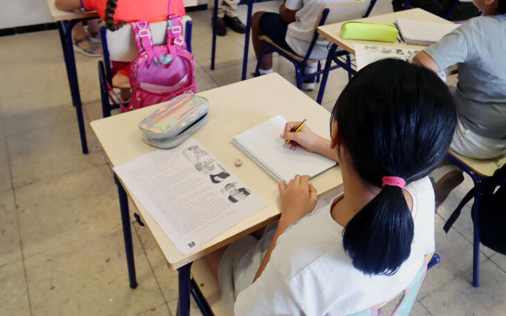 Benidorm destina 98.700 euros para becar las clases de refuerzo educativo a alumnado de Primaria y ESO 